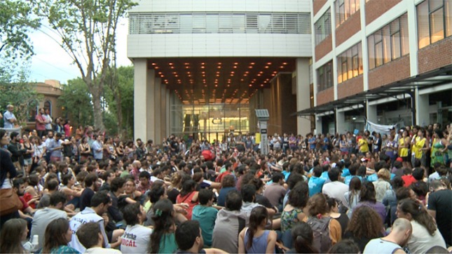 ¡Apoyo a la toma del Ministerio de Ciencia y Técnica! ¡NO al AJUSTE!