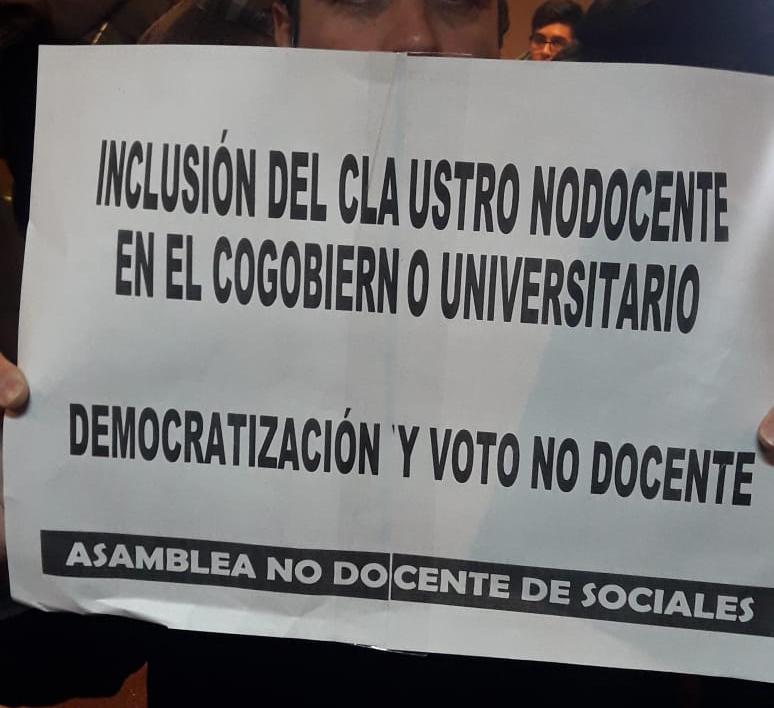 Apoyo al reclamo de los/las NO DOCENTES